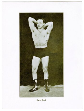Harry Good abdominal pose | Rogue Fitness Australia