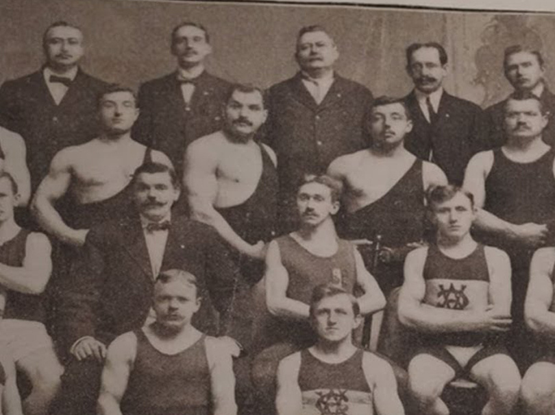 Rogue Legends Series Extras: Two Germanies / 8k